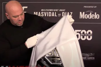 Het verhaal achter de bloedigste UFC titel ooit - waar winnen niet genoeg is