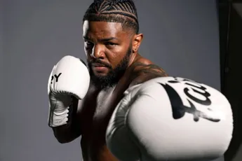'Geef mij die plek!' Glory-kickbokser Tavares meldt zich ineens na lange pauze