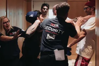 Knokpartij backstage: UFC ster Rockhold toont wonden na incident bij staredown