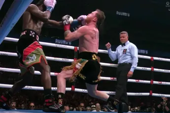 Operatie voor bokskampioen Canelo - breekt fysiek na verlies!