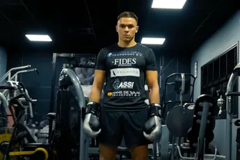 Topkickbokser Mo Jaraya breekt stilte - geeft zeldzaam inkijkje