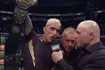 UFC-ster Charles Oliveira geeft z’n bonus weg – je gelooft nooit waaraan!