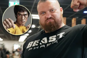 Sterkste man Eddie Hall probeert Bruce Lee’s dodelijke stoot - verbluffend resultaat