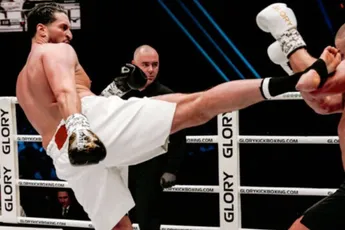 Door Jamal Ben Saddik gebroken kickboksreus is weer klaar om terug te slaan