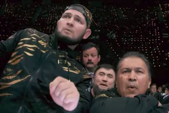UFC icoon Khabib ziet protegé bruut ten onder gaan in Dubai - pijnlijk einde!