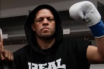 'Ik werd belazerd!'! UFC ster Diaz klaagt promotor aan na boks-schandaal