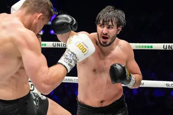 Felle reacties naar Glory - laat bij vechter Vakhitov opvallend detail weg!