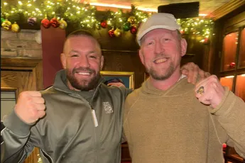 UFC-ster McGregor duikt op met man die Osama Bin Laden doodde