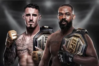 UFC-rel: oud-kampioen Jones veegt vloer aan met opgever Tom Aspinall