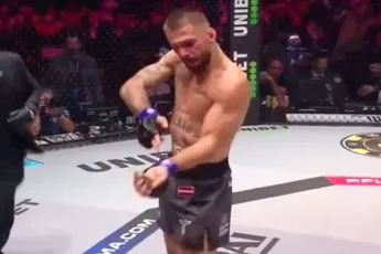 Shotgun finish - MMA vechter Chizov viert PFL titelwinst als in een actiefilm