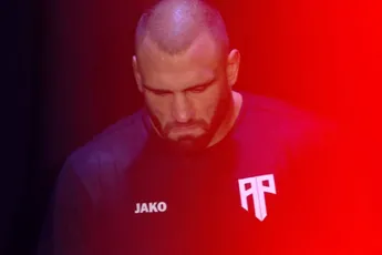 'Ik ben terug' – Plazibat wint van Mahieddine en pakt wildcard bij Collision 8