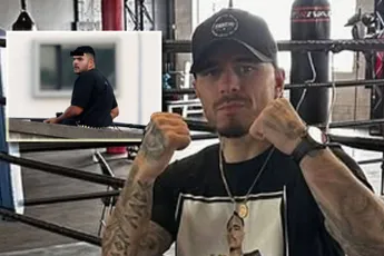 'Deze lafaards verdienen de hel' - Boksicoon Kambosos woest na schietpartij Bondi Beach Sydney