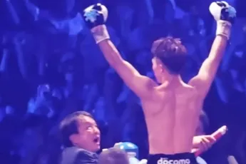 ‘Bloedje snel’ – Ongeslagen boksheld sluit 2025 af met vierde monsterzege in één jaar