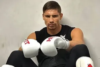 ‘Altijd 75% klaar’ – uitgeputte Rico Verhoeven deelt rauwe beelden