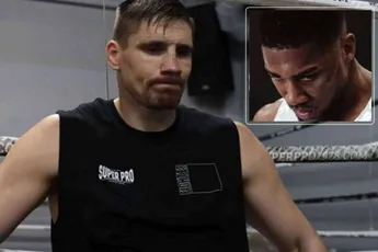 ‘Woorden schieten tekort’ – Rico Verhoeven reageert op dodelijk ongeluk rond boksheld Joshua