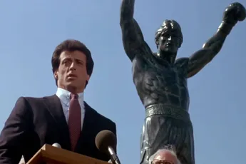 'De stad heeft gewonnen' – Stallone laat Rocky-beeld staan op iconische trappen