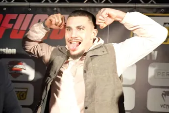 ‘Ik kies mijn eigen pad’ – topkickbokser Thian de Vries kiest voor volledige vrijheid