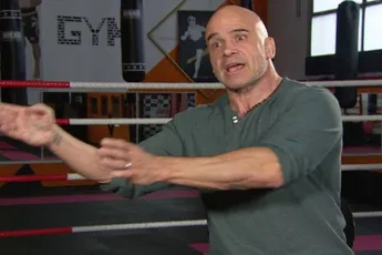 'Het was geen knock-out' – Vechticoon Bas Rutten vertelt wat écht zijn carrière stopte