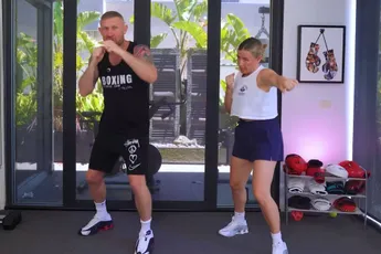 30 minuten boksen in je woonkamer – zó komt iedereen thuis weer in vorm