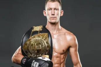 ‘Leer van boksers, kopieer ze niet’ – oud-Glory-kampioen Varga legt uit waarom