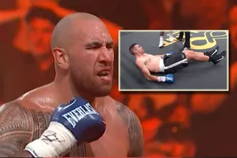 ‘Hij stuurde z’n hoofd de lucht in’: rugbyreus Asofa-Solomona maakt keihard boksdebuut