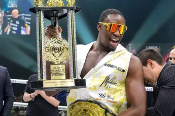 ‘Van ziekenhuis naar wereldtitel’: Mory Kromah schrijft Glory-geschiedenis