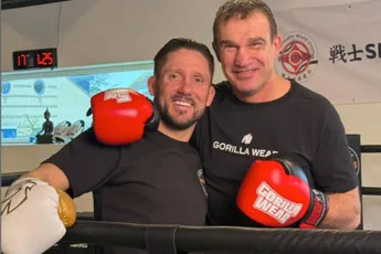 Kickboksiconen Peter Aerts en Andy Souwer duiken weer de ring in: “Net als vroeger”