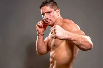 Rico Verhoeven klaar voor UFC-debuut volgens topcoach Nicksick: 'Zo doen we dat'