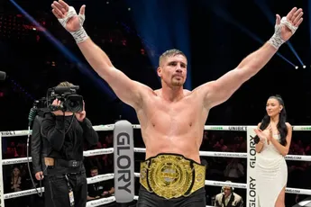 Zo kreeg Rico Verhoeven titelgevecht met Usyk: “Zeg dat je iemand kent”