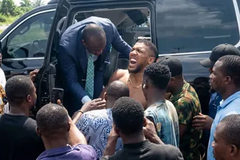 “De weg terug is zwaar” – Anthony Joshua deelt pijnlijke revalidatie-update