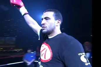 “De knock-out die de finale besliste” – Badr Hari vs Errol Zimmerman in K-1 2008