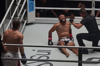Ex-UFC-vechter John Lineker stort in na verwoestende low kicks van debutant (video)