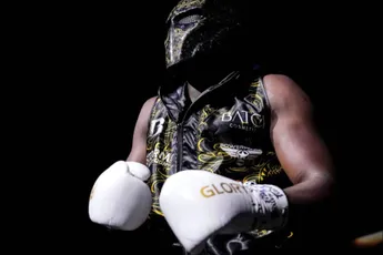 Glory-kampioen Mory Kromah daagt iedereen uit, fans komen massaal met één naam