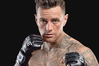 Topvechter Nieky Holzken over zijn Glory-tijd en gemiste kans: "Ik heb er spijt van"