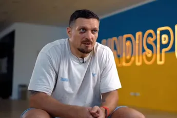 Usyk schakelt naar ‘oorlogsmodus’ voor Rico Verhoeven gevecht - “Dit gaat om alles”