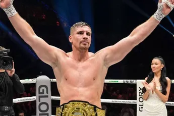 “Die klap was écht raak” – Rico Verhoeven slaat tegenstander knock-out (video)