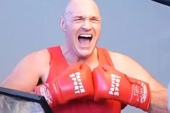 “Hij kan doodgaan” – vader van Tyson Fury slaat alarm over comeback