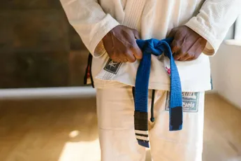 Ervaren Jiu-Jitsu zwarte band overlijdt tijdens training - “Het ging heel snel mis”