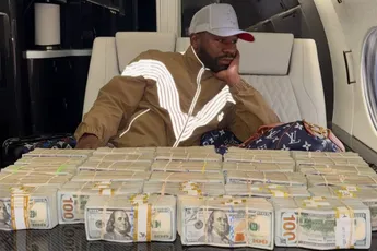 Boksicoon Floyd Mayweather onder druk door miljoenenclaim - ‘Dit is geen toeval meer’