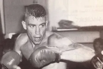 Dochter vermoorde topkickbokser Peter Smit vertelt haar verhaal: "Dit vergeet je nooit"