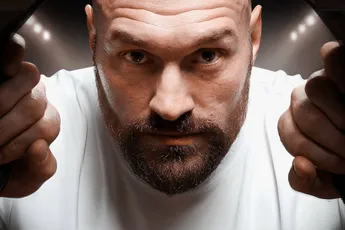 Tyson Fury keert terug in de boksring en roept meer twijfel dan ooit op