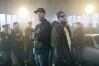 Vinnie Duur a.k.a. Kenny Kieke feat DeMan-D & Juli-A - Op De Gok