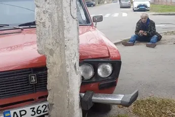 Politie denkt dat hij slokje te veel op had, wij twijfelen nog