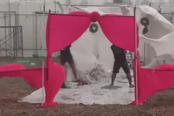 Trouwerij krijgt bezoek van tropische storm in Thailand