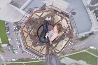 Paaldansen op hoogte in Voronezh