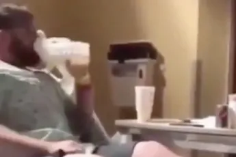 UFC Fight Night Tampa: Niko Price helpt James Vick tegen het canvas