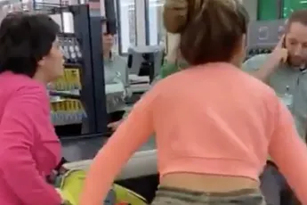 Aso vrouwtje nogal agressief na betrapt te zijn op winkeldiefstal