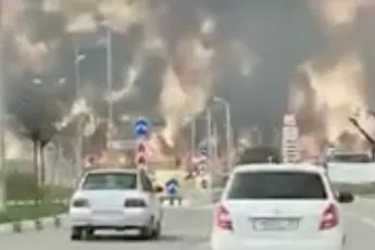 Stevige brand bij Russische badplaats Anapa heeft wel wat weg van einde van de wereld