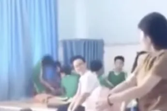 Juf bezorgd klas even mini trauma met aardige prank