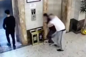 Zatte gasten zijn zo blauw dat ze lift niet meer snappen